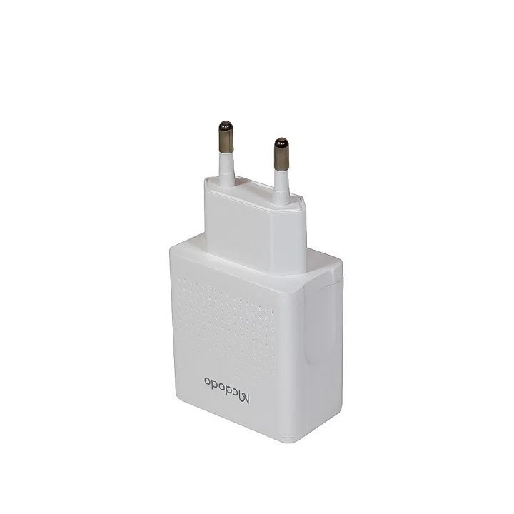 شارژر دیواری 12W دو پورت مک دودو مدل CH-3971 به همراه کابل USB به Micro